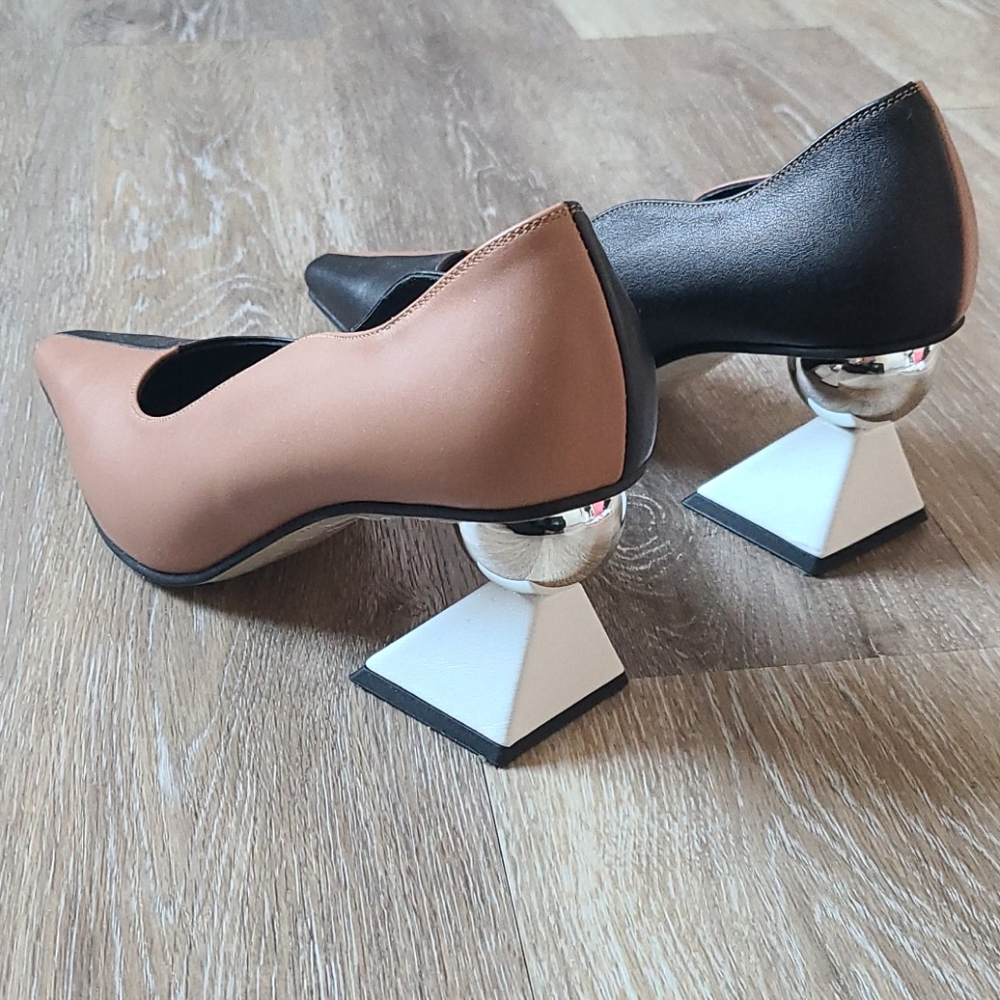 Two-Tone Color Block Statement Pointed Heels Pumps - image 5